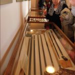 Milevské muzeum otevřelo výstavu kouzelných věciček, které kdysi těšily dámy i pány