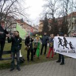 Demonstranti proti imigraci se střetli s pochodem proti xenofobii. Jen slovně