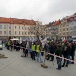 Demonstranti proti imigraci se střetli s pochodem proti xenofobii. Jen slovně