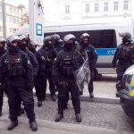 Demonstranti proti imigraci se střetli s pochodem proti xenofobii. Jen slovně