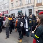 Demonstranti proti imigraci se střetli s pochodem proti xenofobii. Jen slovně