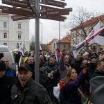 Demonstranti proti imigraci se střetli s pochodem proti xenofobii. Jen slovně