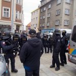 Demonstranti proti imigraci se střetli s pochodem proti xenofobii. Jen slovně