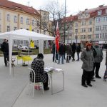 Demonstranti proti imigraci se střetli s pochodem proti xenofobii. Jen slovně