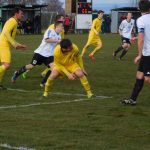 V Želči padlo osm gólů, dvě penalty a červená karta. Výhru odvezlo Veselí – přidali jsme fotky