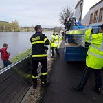 Hasiči stavěli protipovodňovou zeď. Velkou vodu nečekají, šlo o nácvik