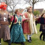 Křenovická prvomájová veselice – Karel IV. s Žižkou a esenbákem