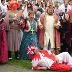 Křenovická prvomájová veselice – Karel IV. s Žižkou a esenbákem
