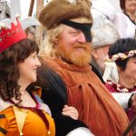 Křenovická prvomájová veselice – Karel IV. s Žižkou a esenbákem