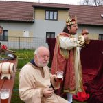 Křenovická prvomájová veselice – Karel IV. s Žižkou a esenbákem