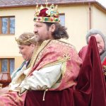 Křenovická prvomájová veselice – Karel IV. s Žižkou a esenbákem