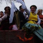 Křenovická prvomájová veselice – Karel IV. s Žižkou a esenbákem