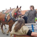 Křenovická prvomájová veselice – Karel IV. s Žižkou a esenbákem