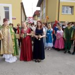 Do Bechyně dorazil Karel IV. Bavili ho žáci místní školy