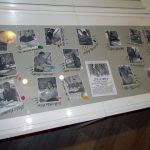 Plánskou obřadní síň zaplnily obrazy dospělých žáků Teodora Buzu