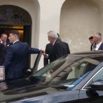 Ve Strakonicích dostal prezident fez a pivo