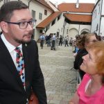 Ve Strakonicích dostal prezident fez a pivo
