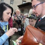 Ve Strakonicích dostal prezident fez a pivo