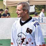 Slavnostní otevření plastového hřiště bylo oslavou lidského porozumění a sportu