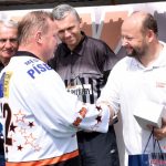 Slavnostní otevření plastového hřiště bylo oslavou lidského porozumění a sportu