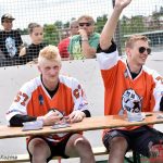 Slavnostní otevření plastového hřiště bylo oslavou lidského porozumění a sportu