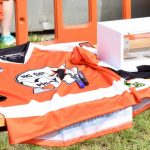 Slavnostní otevření plastového hřiště bylo oslavou lidského porozumění a sportu