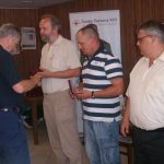 Dárci krve přebírali ceny. Zlatý kříž za 160 odběrů si převzal dvaapadesátiletý rodák ze Zahájí
