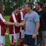 Poříčští žáci oslavili prvenství koupelí v hasičské nádrži