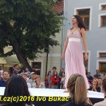 Na mole módní show byli vítězové světové soutěže krásy neslyšících