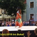Na mole módní show byli vítězové světové soutěže krásy neslyšících