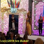 Na mole módní show byli vítězové světové soutěže krásy neslyšících