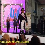 Na mole módní show byli vítězové světové soutěže krásy neslyšících