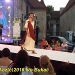 Na mole módní show byli vítězové světové soutěže krásy neslyšících