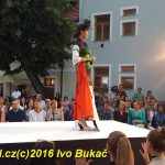 Na mole módní show byli vítězové světové soutěže krásy neslyšících