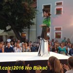 Na mole módní show byli vítězové světové soutěže krásy neslyšících
