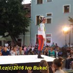Na mole módní show byli vítězové světové soutěže krásy neslyšících