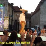 Na mole módní show byli vítězové světové soutěže krásy neslyšících