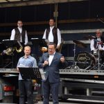 Kdo umí, ten umí, obdivoval ministr Mládek muzikanty