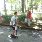 Bechyni po roce opět ovládly koloběžky