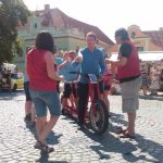 Bechyni po roce opět ovládly koloběžky