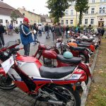 Do Chýnova se na první sraz sjela stovka historických vozidel
