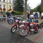 Do Chýnova se na první sraz sjela stovka historických vozidel