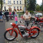 Do Chýnova se na první sraz sjela stovka historických vozidel