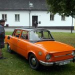Do Chýnova se na první sraz sjela stovka historických vozidel
