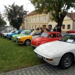 Do Chýnova se na první sraz sjela stovka historických vozidel