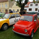 Do Chýnova se na první sraz sjela stovka historických vozidel