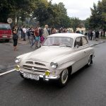 Do Chýnova se na první sraz sjela stovka historických vozidel