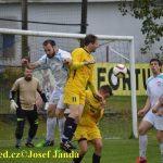 Chaos a strach v Dražicích! Příznivci Bernartic házeli po rozhodčím pivo a děsili malé děti