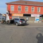 Do historické motorky Harley Davidson narazilo auto, škoda je přes 70 000