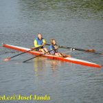 Táborští veslaři bojují na závodech a hledají další nadšence